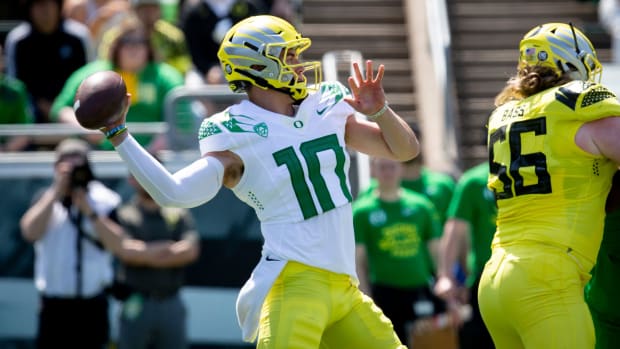 bo-nix-throwing-oregon-spring-game